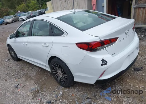2018 Hyundai Sonata Se z USA, uszkodzony, nr VIN 5NPE24AF9JH654106